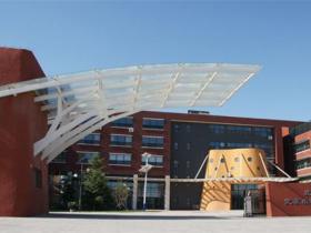 冬奧(ào)組委邀請小學生感受冰雪運動(dòng)的魅力