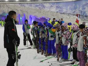 河北大力推進冰雪産(chǎn)業發展 2022年總規模達(dá)千億元