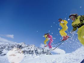 從冰雪旅遊走向冰雪産業