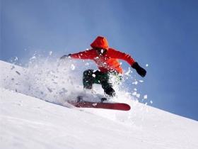 投身冰雪強國(guó)建設 譜寫無悔青春樂(lè)章