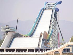 北京冬奧(ào)會比賽場(chǎng)館首鋼滑雪大跳台建設完成