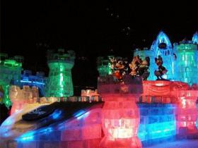 北京冰雪遊園會(huì)多項運動(dòng)迎新春