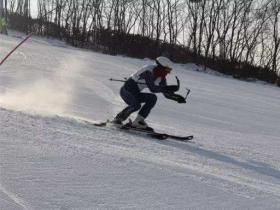 福建省《關於(yú)搶抓機遇發展冰雪運動(dòng)的若幹措施》