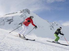 冰雪進(jìn)入中小學體育課 浙江加快推進(jìn)青少年冰雪運動(dòng)普及