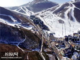 河北張家口：崇禮6家滑雪場複業開滑