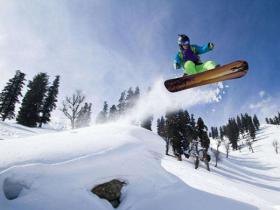 2020中國(guó)冰雪旅遊發(fā)展論壇在哈開幕