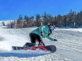 新疆阿勒泰：冰雪冷資源正變成高質量發展的熱産業