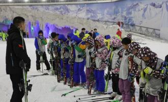 河北大力推進冰雪産(chǎn)業發展 2022年總規模達(dá)千億元