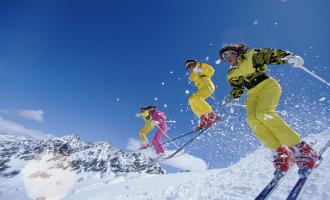 從冰雪旅遊走向冰雪産業