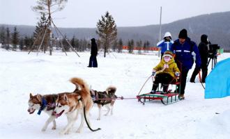 黑龍(lóng)江伊春森工迎來(lái)冰雪文化旅遊季