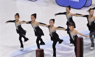 北冰南展上海市民滑冰嘉年華(huá)享冰雪快樂(lè)