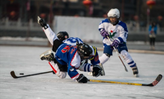 推進(jìn)冰雪進(jìn)校園 師資匮乏亟待解決(jué)