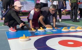 城鄉體育手拉手 冰雪運動(dòng)進(jìn)社區