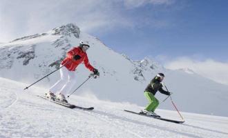 冰雪進(jìn)入中小學體育課 浙江加快推進(jìn)青少年冰雪運動(dòng)普及