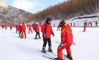 張家口崇禮區西灣子小學校長(zhǎng)張志兵：希望培養出專業冰雪運動(dòng)青少年人才