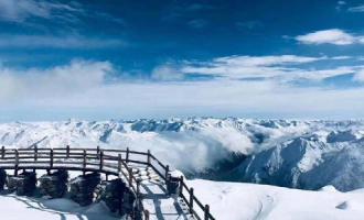 從“冷”資源變(biàn)身“熱”産(chǎn)業 冰雪旅遊成爲冰雪經濟核心引擎