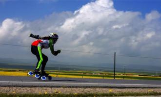 越冷越熱情 冰雪運動(dòng)“走俏”呼倫貝(bèi)爾校園