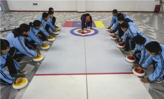 衡水：冰雪運動進校園