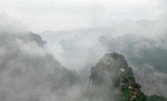 山西景區國(guó)際(jì)冰雕邀請賽開幕 冰雪世界讓遊客體驗反季節清涼