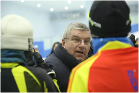 國際奧(ào)委會主席巴赫莅臨考察銘星冰雪承建的“全球最大室内滑雪場(chǎng)” 3