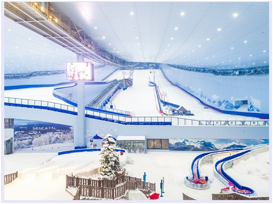 室内滑雪場内景