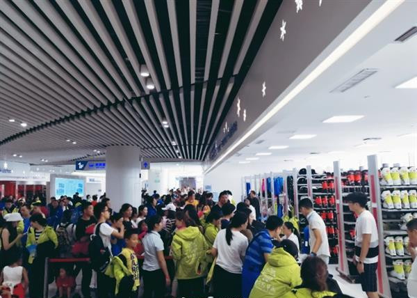 南最大室内滑雪館——重慶際華園滑雪館盛大開業4