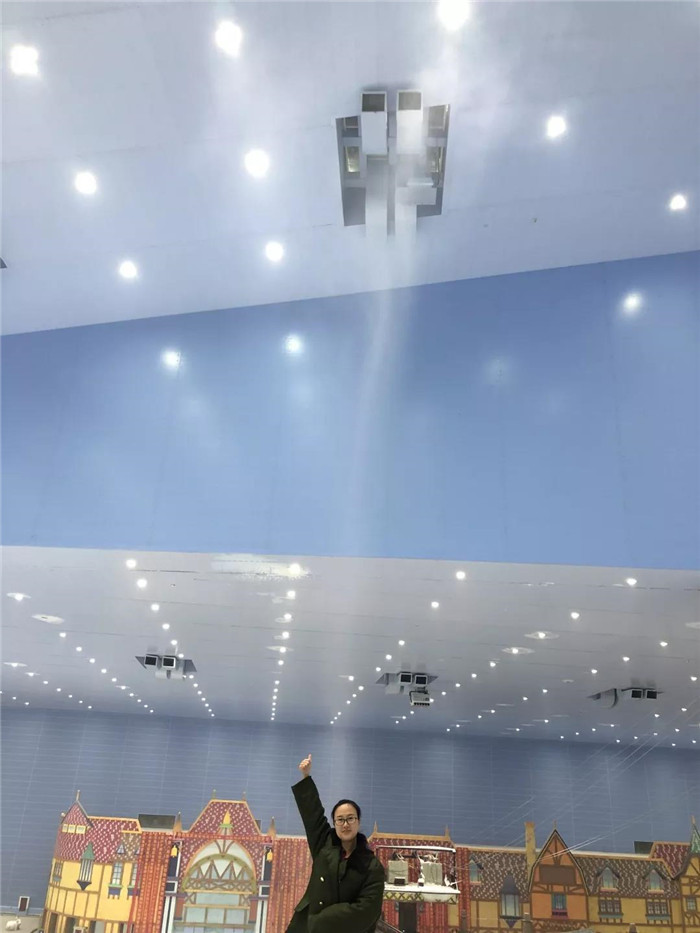 銘星室内造雪設備暴雪ESB-A8安裝於雪山屋頂上方進行技術測試