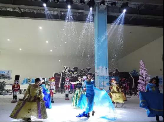 南最大室内滑雪館——重慶際華園滑雪館盛大開業3