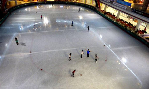 室内滑冰場