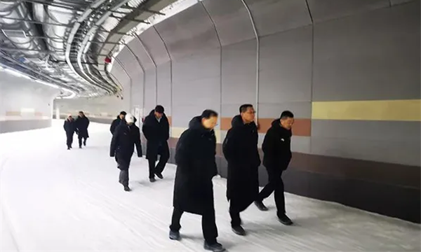 河北體育局莅臨銘星冰雪承建的吉林北山室内四季越野滑雪場(chǎng)調(diào)研