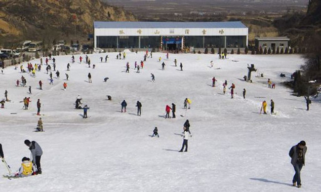 山西運城孤峰山滑雪場
