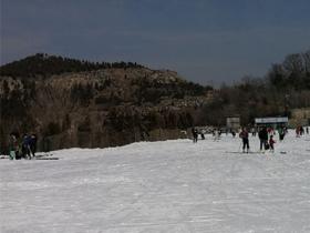 山東濟南九頂塔滑雪場