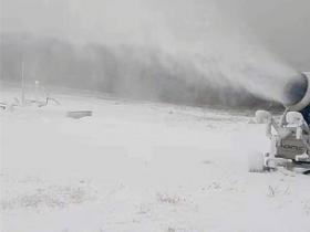 滑雪場(chǎng)人工造雪機造的雪和天然雪哪個(gè)更環保？