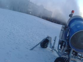 教你如何摸清造雪機價格