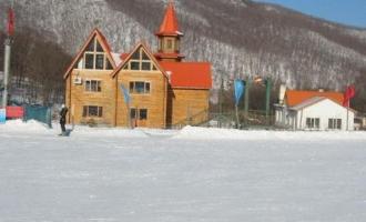 黑龍江牡丹江綏芬河國(guó)家森林公園滑雪場(chǎng)