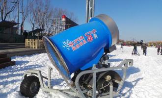 調(diào)整旋轉角度和仰角才能把造雪機的造雪能力發(fā)揮到最大化