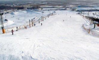遼甯大連銘湖滑雪場