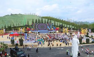 第四屆旅發(fā)會在關(guān)嶺冰雪小鎮舉行