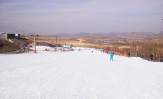 遼甯營口蓋(gài)州思拉堡虹溪谷滑雪場(chǎng)