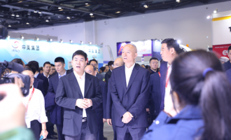 2019冬博會(huì)|北京市委書記(jì)蔡奇莅臨銘星冰雪展位