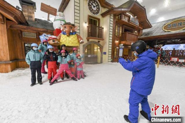 開園首日前來遊玩的遊客