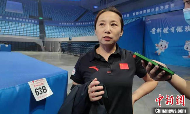 中國滑冰協會主席、前中國短道速滑隊主教練李琰