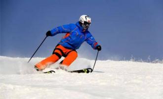 進入寒假冰雪運動(dòng)漸(jiàn)受首府學生熱捧