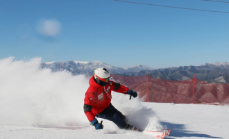 冰雪産(chǎn)業迎來三年“黃(huáng)金期”