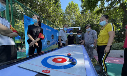 唐山冰雪運動(dòng)正在走向社區(qū)走向鄉村