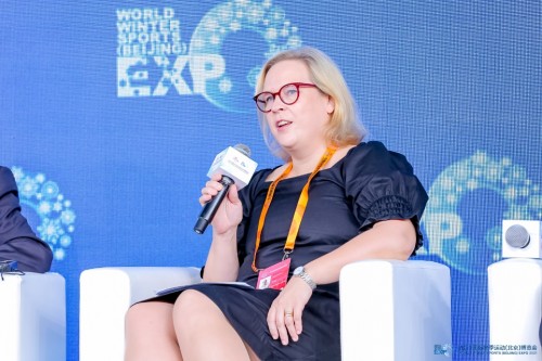 芬蘭駐華使館公使、臨時代辦考拉甯