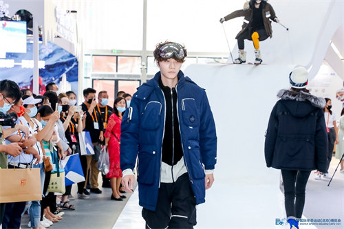 2021冬博會(huì)開幕,搭建國(guó)際化平台展示全球冰雪力量11