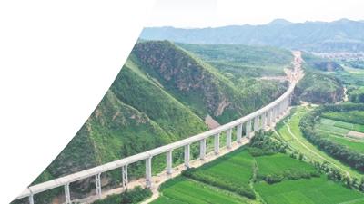 連接張家口市區與崇禮城區及冬奧核心區的重要幹線公路高架橋正在建設中