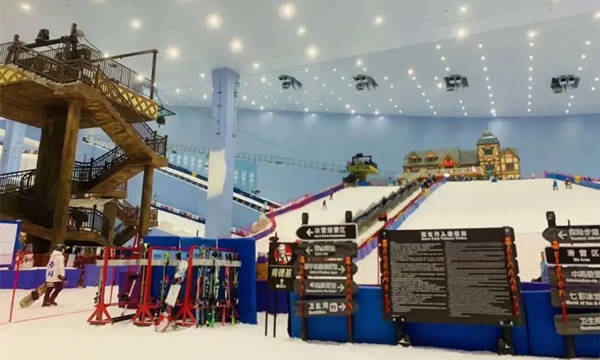 粵港澳大灣區室内滑雪場
