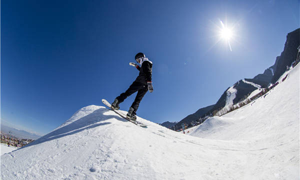 青少年成春節假期冰雪運動消費主力